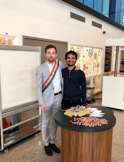 BHJohnSimon's tweet photo. Our Bank Partners Celebrating Pride with giveaways at Barts Health The Royal London @RoyalLondonHosp @BPbartshealth #flexibleworking #wecare @BartsLGBT_Group  @BartsHealthJobs https://t.co/y5LnpYTfNd
