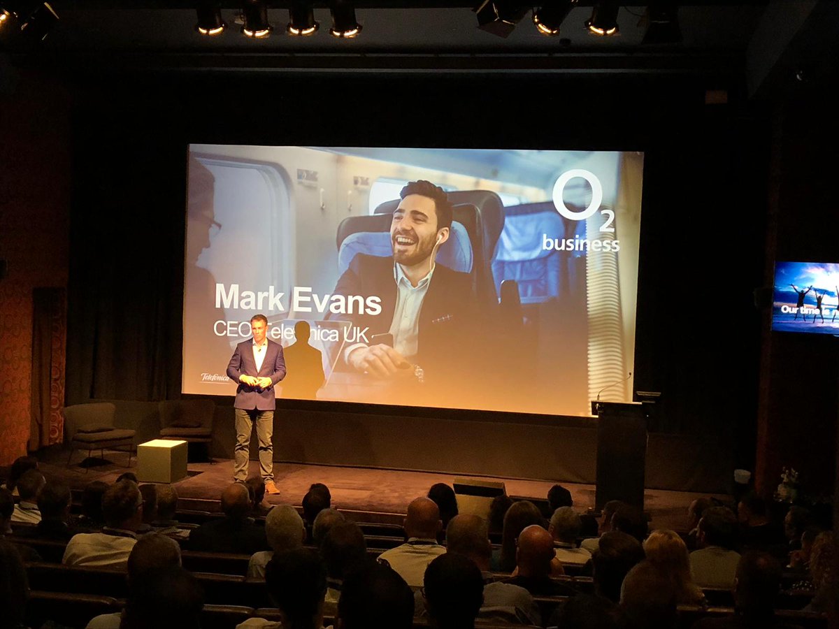 o2businessuk's tweet image. Our strategy is Customer Led, Mobile First. 

Lots of companies say that they're customer focused, yet it's been in our DNA for years @MarkEvansO2 #O2Partner