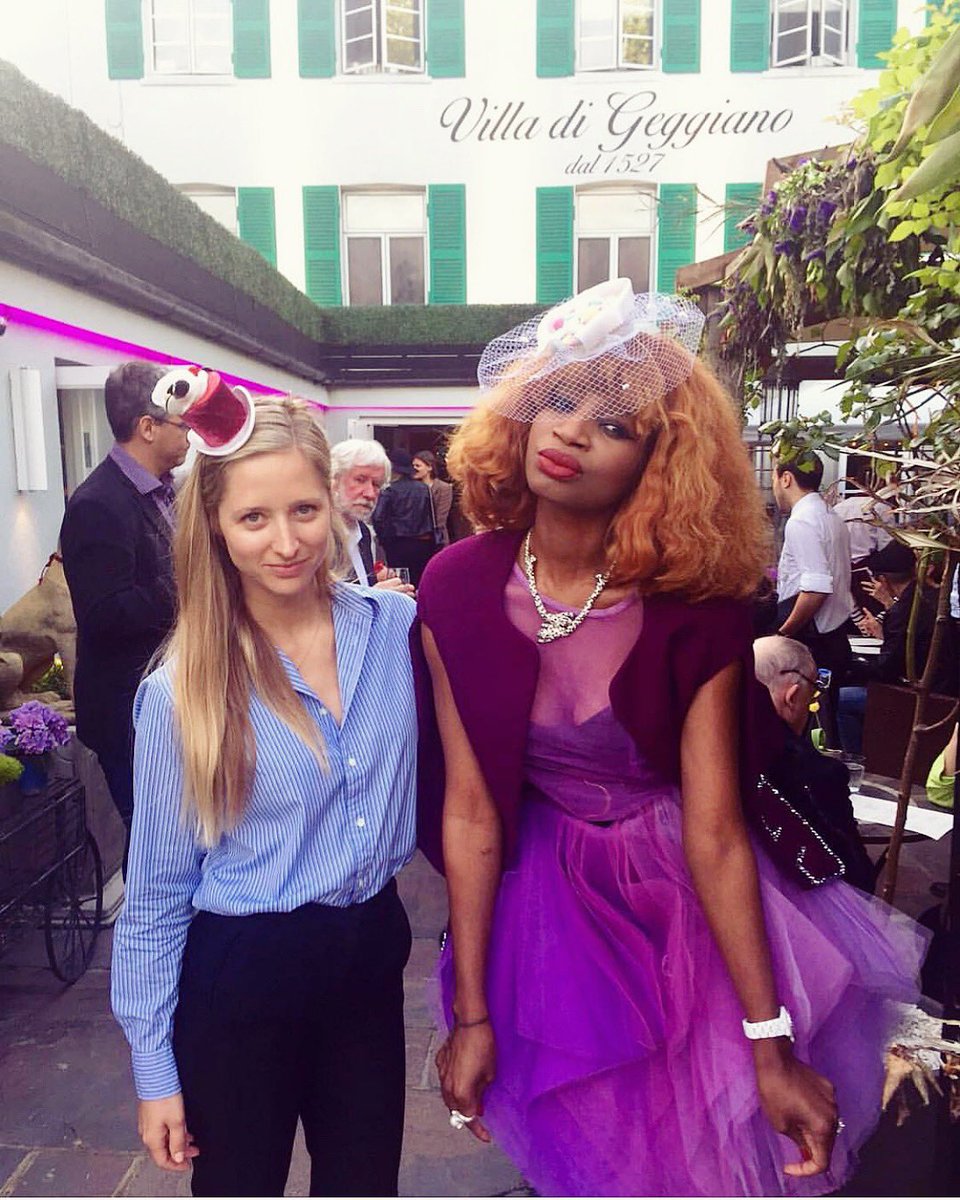 VilladiGeggiano's tweet image. You can leave your hat on... @VilladiGeggiano 

#artattack #supportingcreativity #youcanleaveyourhaton #hats #hatmaker #artist #foodandart #millinery #milliner #placetobe #weloveourguests #throwbackthursday