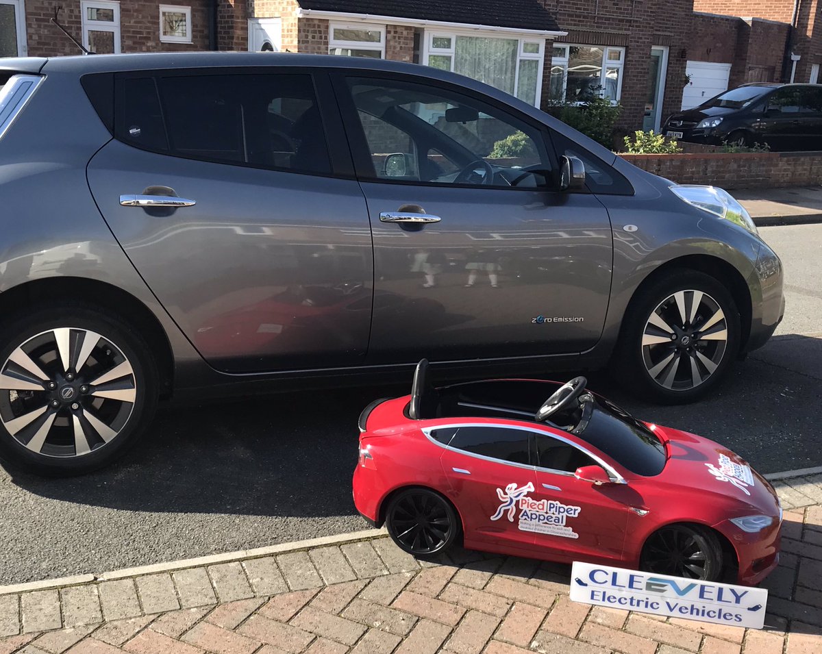 Only a couple of days to go before @PPsummershow for the <a href="/PiedPiperAppeal/">Pied Piper Appeal</a> we are very pleased to be donating a #Tesla <a href="/RadioFlyer/">Radio Flyer</a> <a href="/Tesla/">Tesla</a>  to the charity for this weekends event. #itsforthekids #electricdreams #childsplay #ElectricVehicles