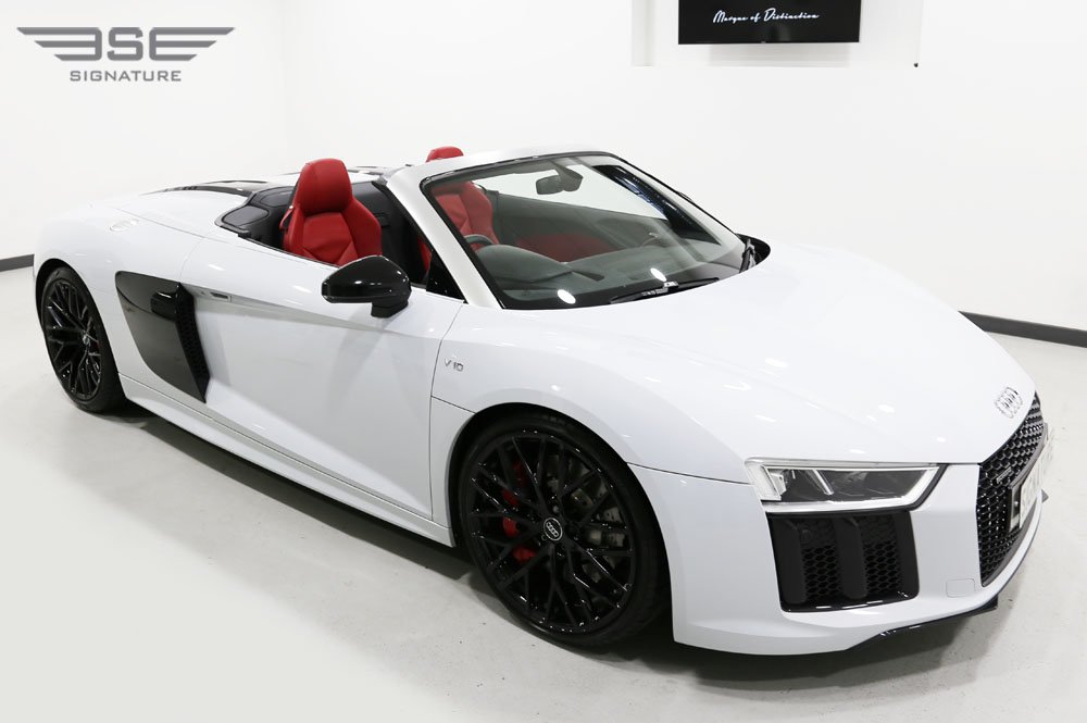 It's gonna be HOT HOT HOT this weekend. Rent one of our HOT droptop supercars and enjoy the weekend in style. Call us on 0207 118 2244 now.
#droptop#supercar#sportscar#rentacar#rentasupercar#renatadroptop#sunshine#weekend#rentalcars#signaturecarhire#signature