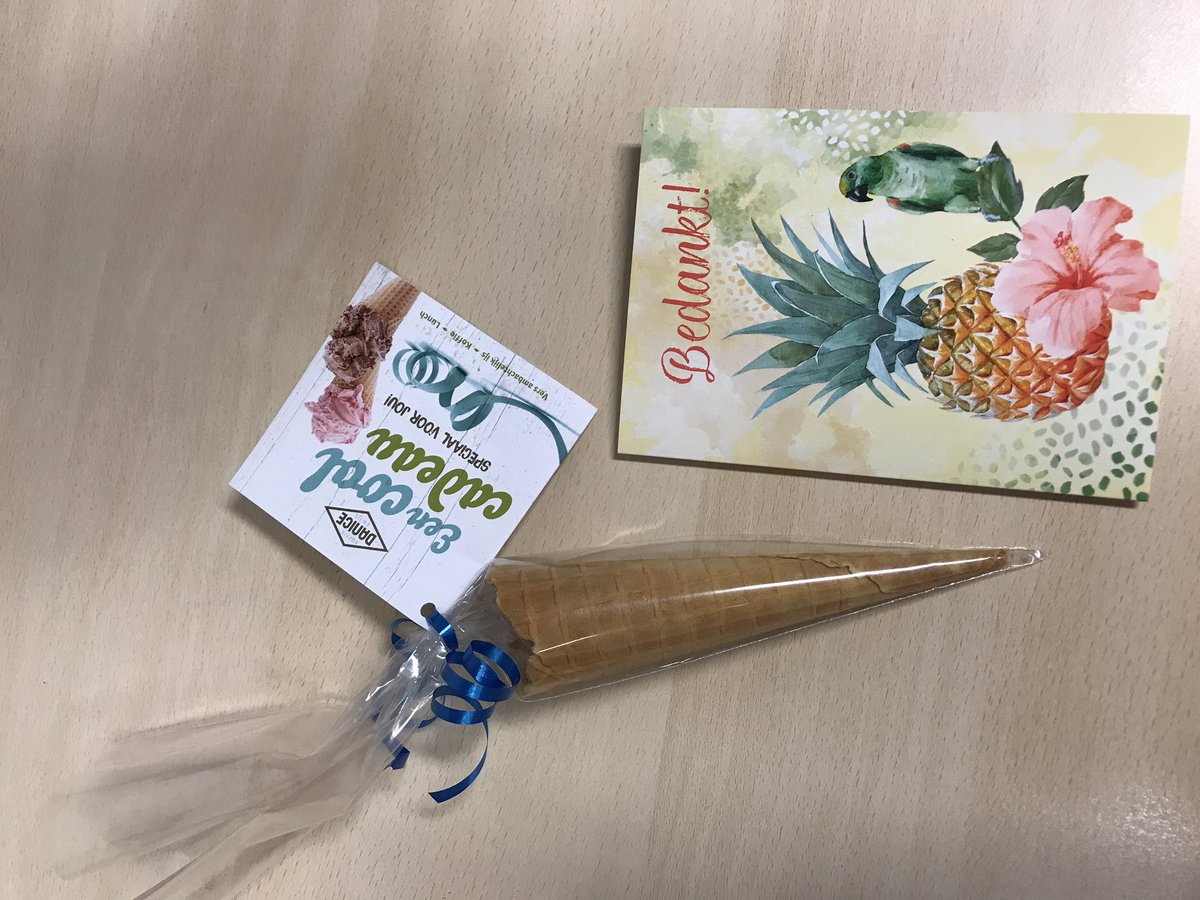 Altijd leuk om een kaart te ontvangen van een tevreden patient #sportgeneeskunde en dan zat er ook nog wat lekkers bij!