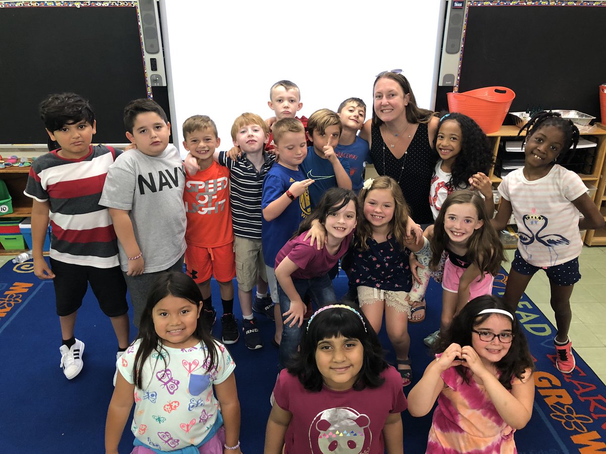 WOSnews's tweet image. @KerryCassetti64 @MsZatargasClass #mrsbartellWOS @boos2fanning