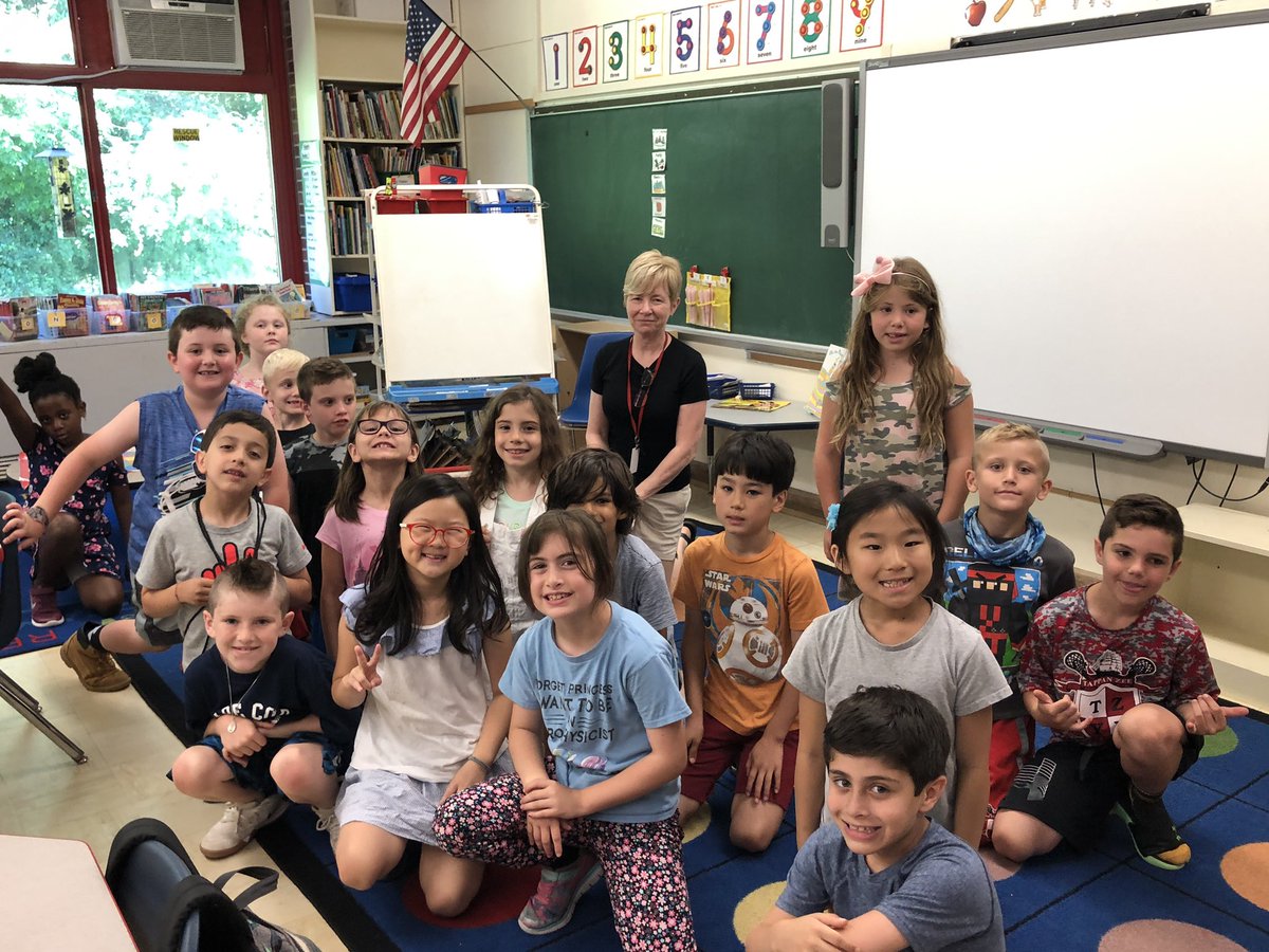 WOSnews's tweet image. @KerryCassetti64 @MsZatargasClass #mrsbartellWOS @boos2fanning