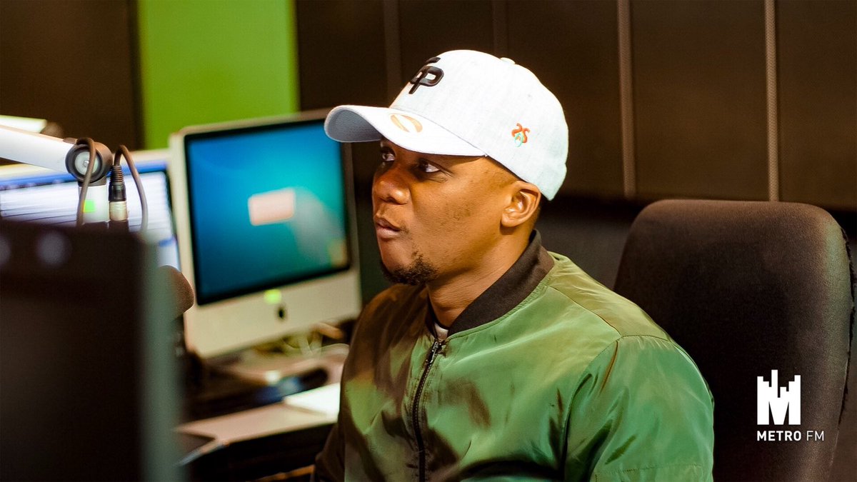 METROFMSA's tweet photo. #AKAwinanga #FreshClassics
#FreshBreakfast https://t.co/Wl04NFHe8u