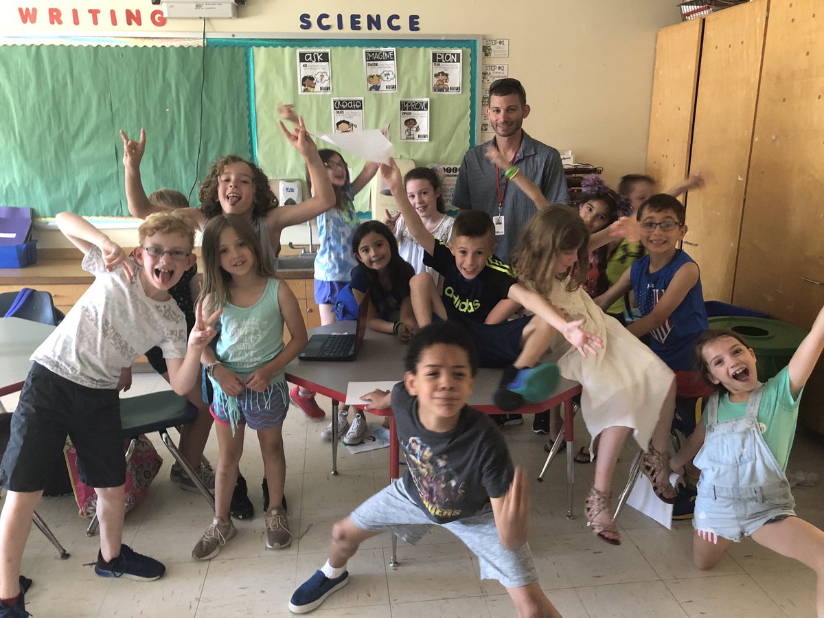 WOSnews's tweet image. @CaralynCosgrove @MrsBenaquista @GuntherArthur #mrspenoWOS @mrsyelin