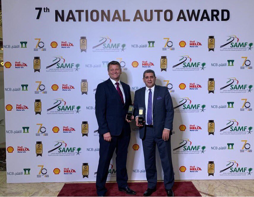 PetrominNissan's tweet photo. صور من حفل تتويج #نيسان #ألتيما بجائزة أفضل سيارة سيدان في فئتها ضمن جوائز #PRArabia السنوية https://t.co/LyitaN5D2b