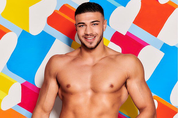 HitsSWalesNews's tweet photo. Our word of the day comes from #LoveIsland’s Tommy 

“Refreshifies” 

Leigh and Claire on The Wave - they #Refreshifies the parts other presenters cannot reach 

@djleighjones &amp; @TheClaireScott https://t.co/ItT2NA6vH0