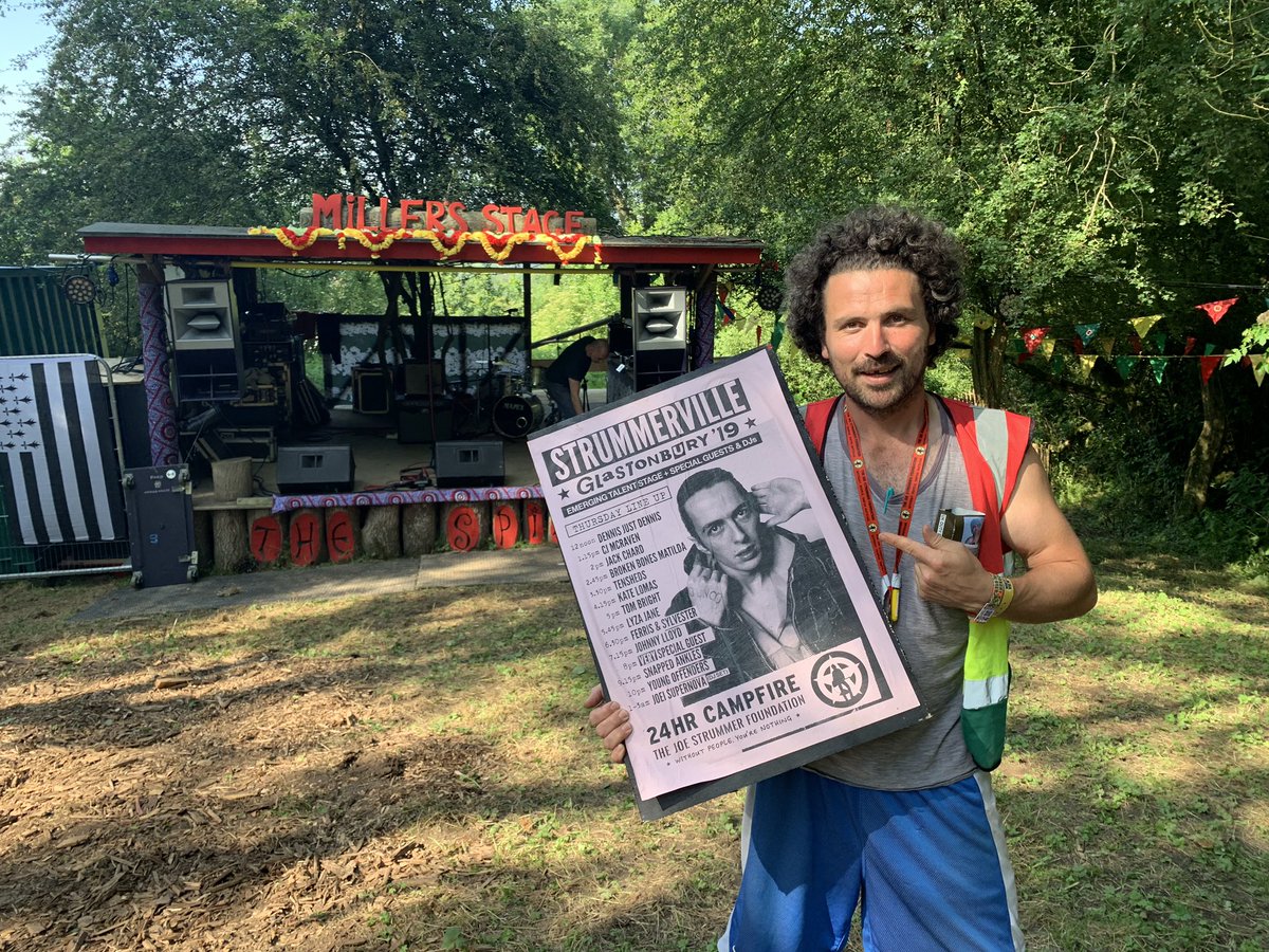 _strummerville's tweet photo. * TODAY @GLASTOFEST *
-
Strummerville Stage ✊️
-
#Glasto #Glastonbury #GlastonburyFestival @LyzaJanemusic @JohnnyLloydUK @tombrightmusic @snappedankles @FerrisSylvester... a VERY special guest, and many more amazing acts! ✊️ https://t.co/QUwtZYhEPW