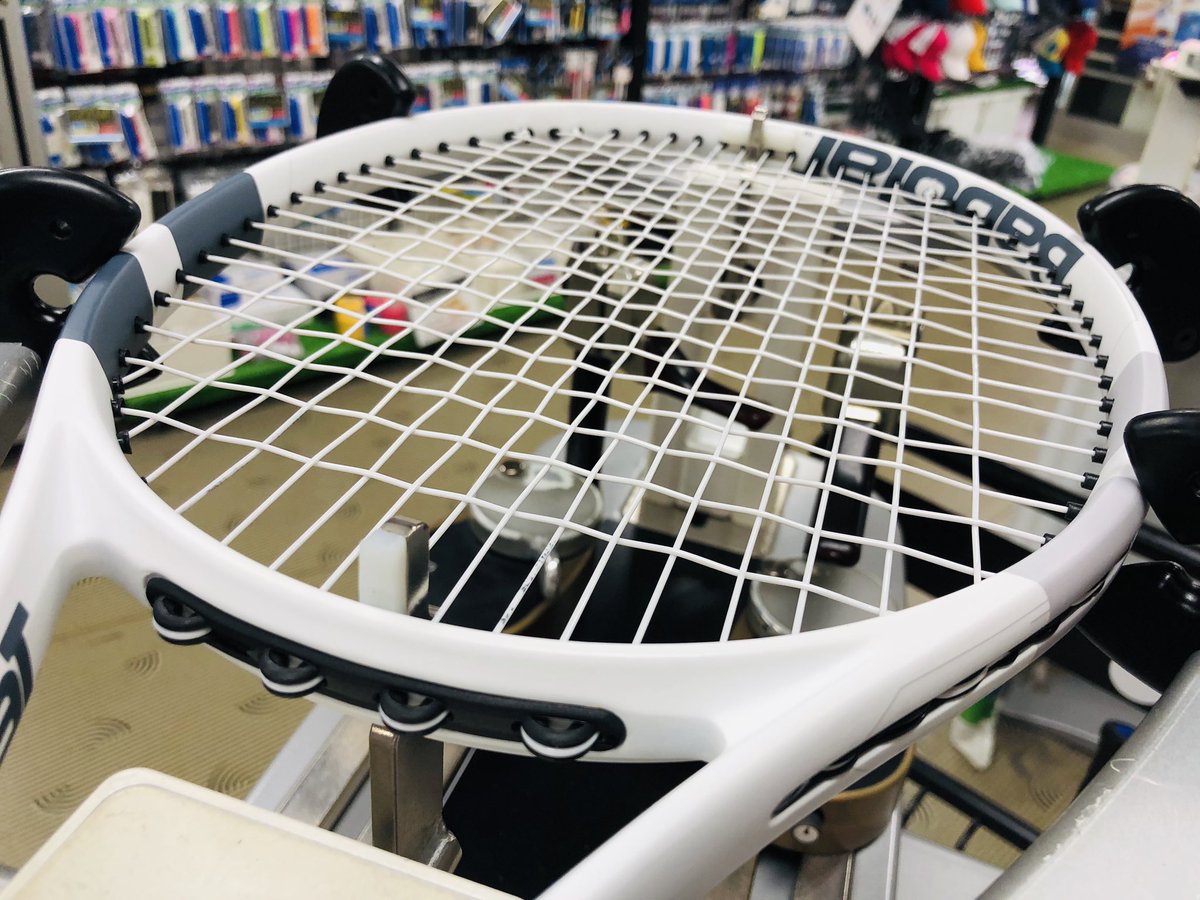 RS_TAJIMAYA's tweet photo. #真っ白 なストリングです!
柔らかさと弾き感のバランスが凄くいいですよ!
#テクニファイバー #アイスコード #ICECODE #テニス #真っ白 #ガット #ストリング #タジマヤ https://t.co/K9fYJO3GRB