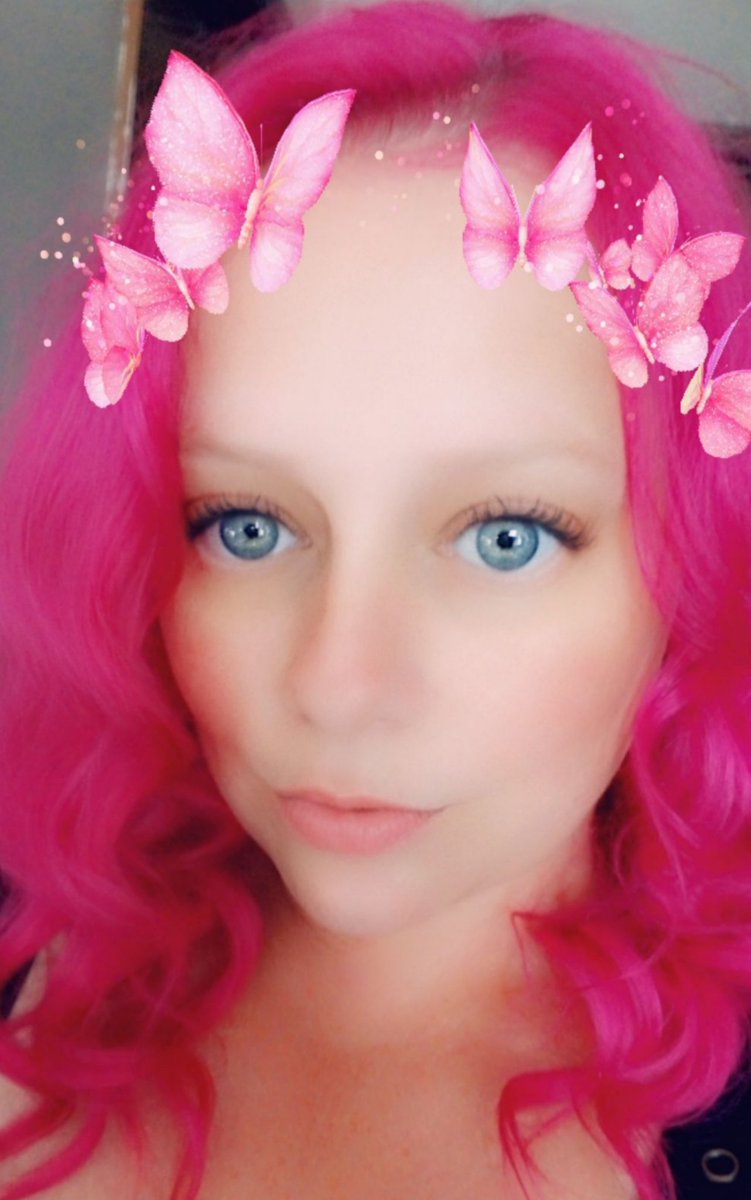 tawna1981's tweet photo. Loving this pink!! @arcticfoxcolor #virginpink https://t.co/FVAcZ8rBAf