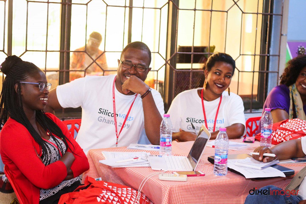 Innovation_Fcty's tweet photo. Throwback to some of our favorite moments of this month´s #myregionisthelab Learning Journey in #Ghana! #digitalization #innovation #SDGs #throwbackthursday https://t.co/imCMhPLcZx