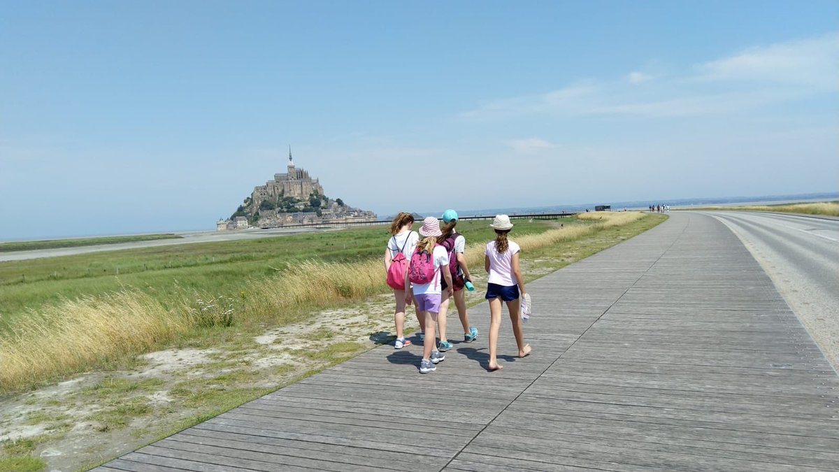 dostufffeelgood's tweet photo. @BirchfieldSch #rocknrolladventures #schooltripsswissnormandy discovering the Mont Saint-Michel https://t.co/BJDKJ7TrNk