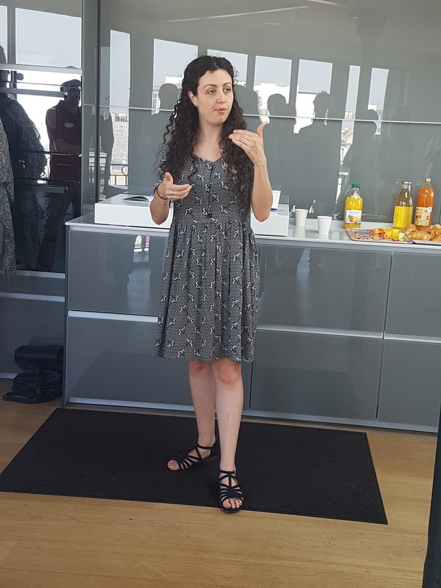 Ar_no_K's tweet photo. #TIADCamp Revolve un nouveau format pour expérimenter un sujet qui nous tient à coeur, l'intelligence collective, avec @LaDesimpro sur le story telling notamment ! https://t.co/5CowYahlVE https://t.co/LzeQ2fWLOl