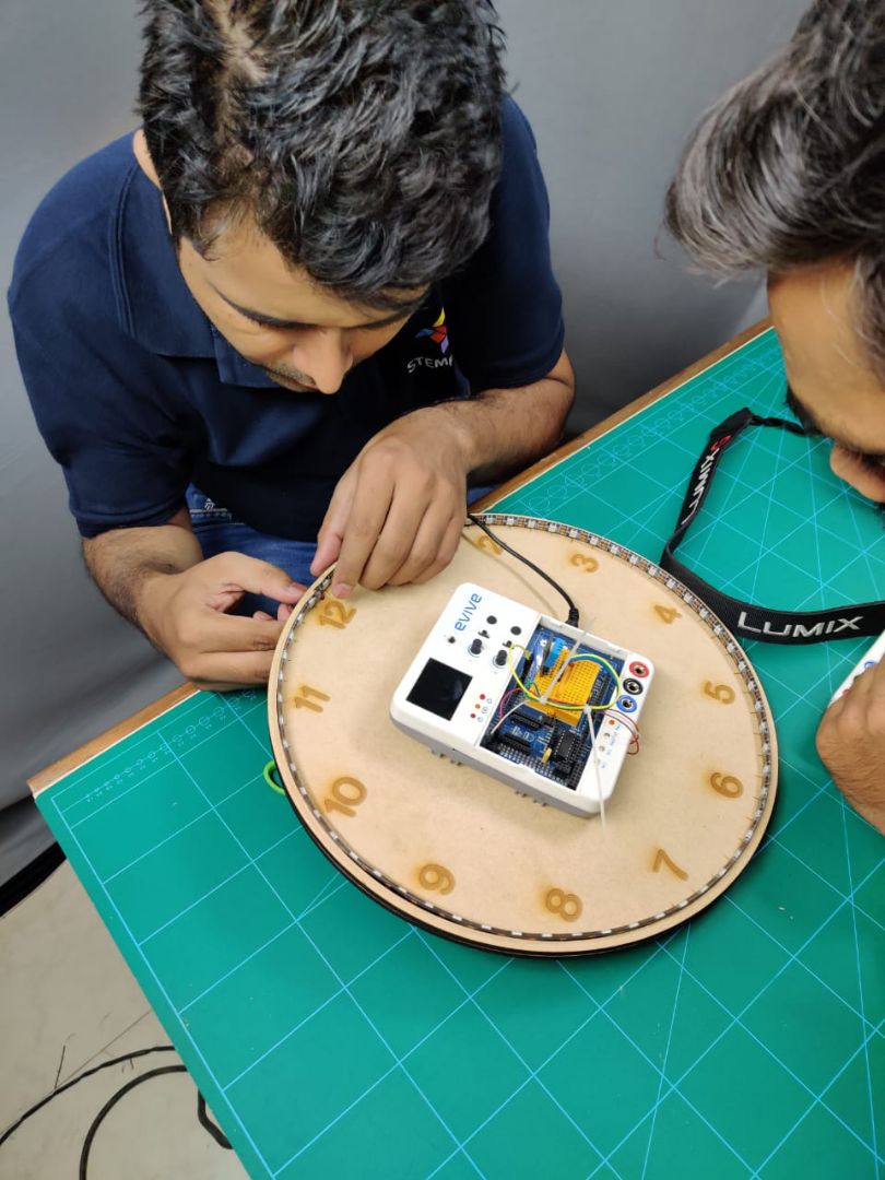 theSTEMpedia's tweet photo. Want to make your home and office look elegant?
Do it with our upcoming DIY project - RGB LED Wall Clock!
Stay tuned for more.
#behindthescene #diywallclock #led #rgbled #diy #diyprojects #stemeducation #theSTEMpedia https://t.co/wImYFGHAKg