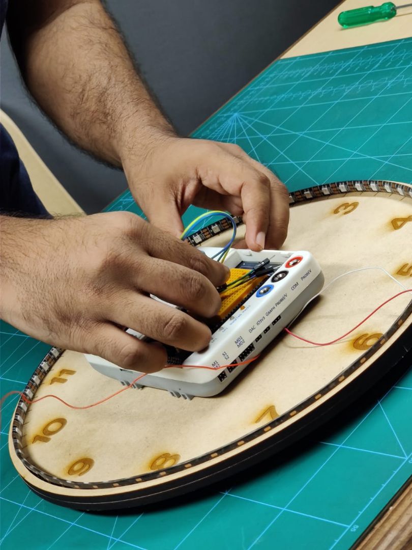 theSTEMpedia's tweet photo. Want to make your home and office look elegant?
Do it with our upcoming DIY project - RGB LED Wall Clock!
Stay tuned for more.
#behindthescene #diywallclock #led #rgbled #diy #diyprojects #stemeducation #theSTEMpedia https://t.co/wImYFGHAKg