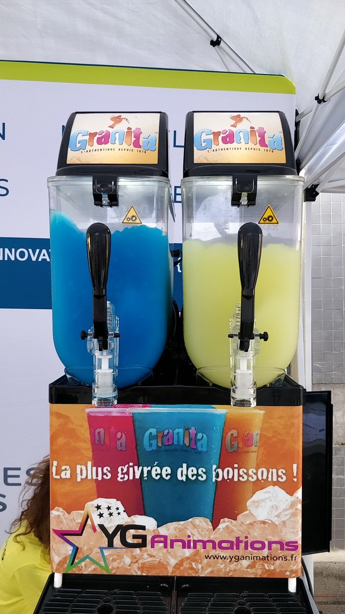 ChloePellen's tweet photo. 😍😍😍 @CA_TS_ vont nous rafraîchir pendant ces deux jours de canicule ! ☀️😎🍹 @SunnyTech_MTP #seaTechAndSun #Montpellier https://t.co/Acp1adGi9I