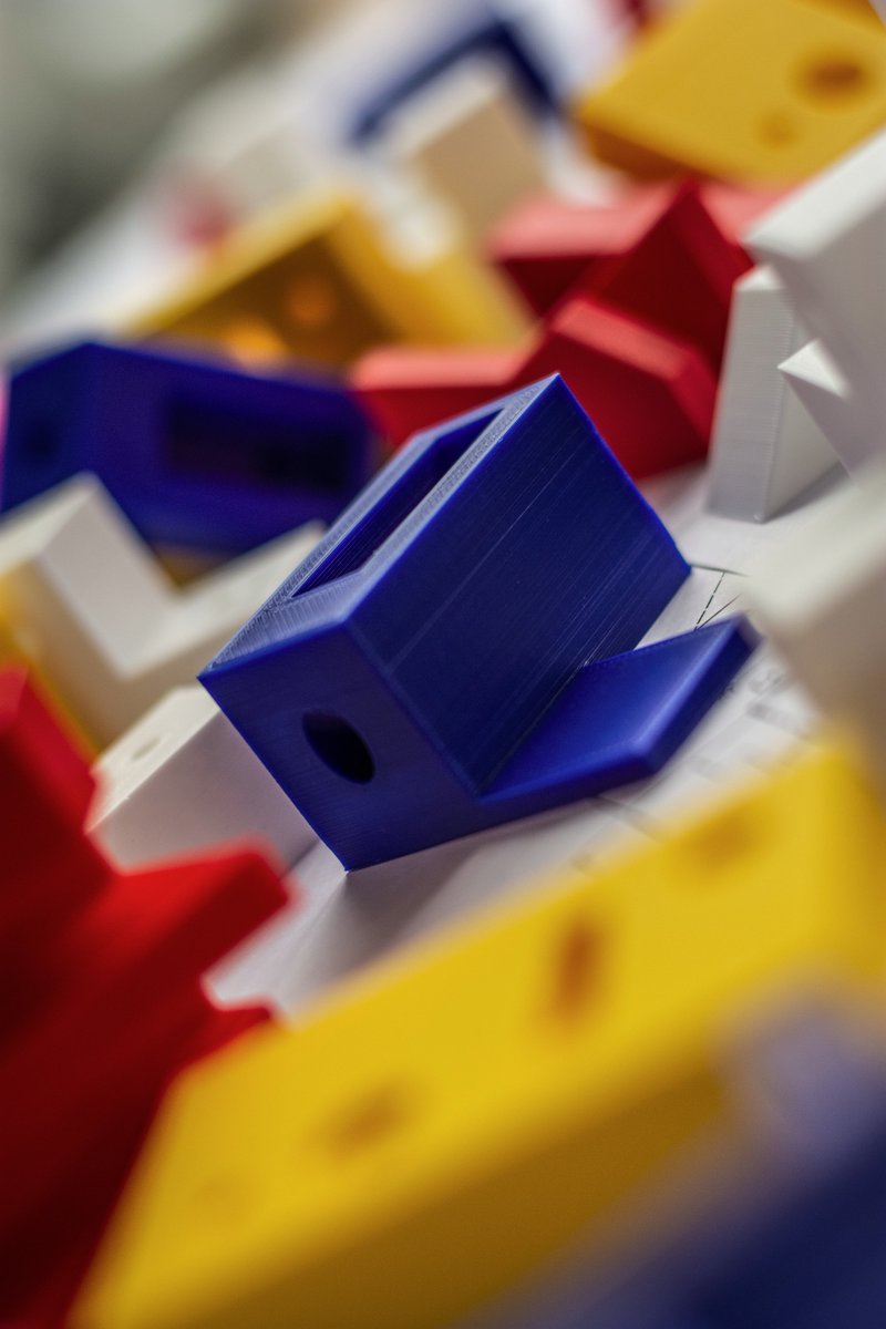 _techniekschool's tweet image. Voor het project #2x20min wat is vooruitgekomen uit het #MKB-idee  hebben de afgelopen maanden bijna 2000 blokjes geprint. We zijn in februari gestart met de ontwikkeling en in mei hebben we het uitgerold binnen verschillende bedrijven. Komende tijd houden we je op de hoogte!