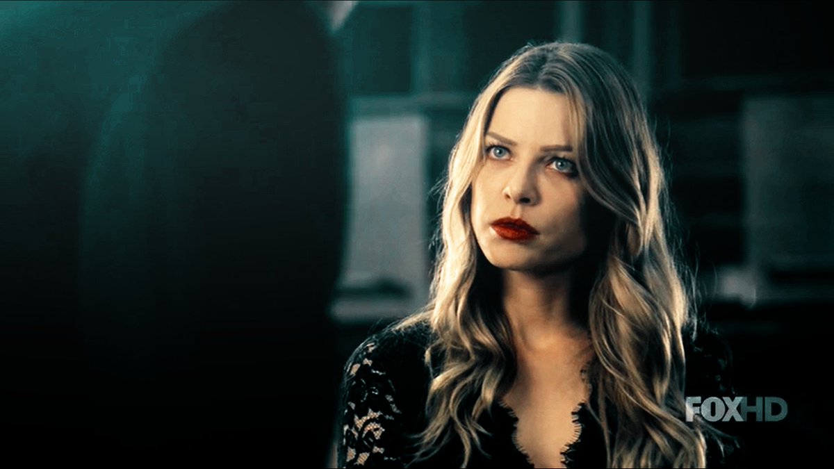 She looked so gorgeous here i mean-  #Lucifer (1x07)