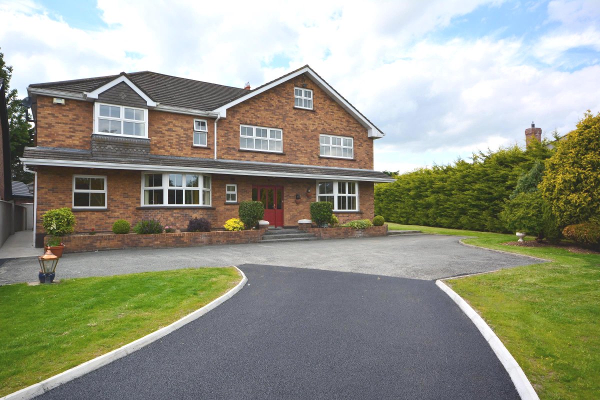 Flynnassoc's tweet image. Ard Field, Outfarm Lane, Castleknock, Dublin 15 #newtomarket #excellentlocation #5bed #castleknock myhome.ie/residential/br… @MyHomeProperty