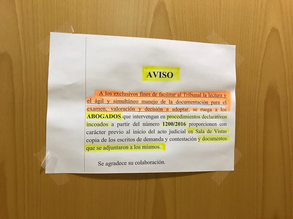 josemuelas's tweet photo. ¿Querías papel cero? Toma dos tazas. https://t.co/2MPNM7d8rI