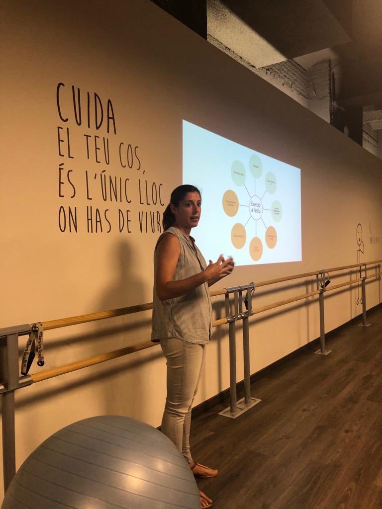 Women360Congres's tweet photo. Nuria Puig, #dietista y #nutricionista nos da pautas y prevenciones para la práctica del deporte en verano 🏃‍♀️🏃‍♀️

✅ Gracias a @NutriSport_SA @Kyrocream @edef4u @Ecoveritas  @blogsanitum #activeaging #donaiesport #ellasdeciden @Postural_Fit https://t.co/A9OmHaWWri
