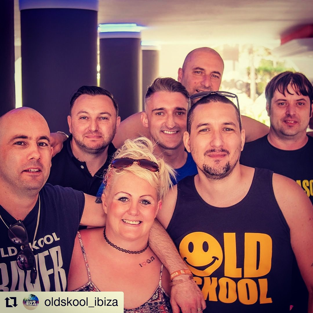 Slipmatt's tweet photo. Well done to this year's Mix Factor finalists who joined us in Ibiza at our Slip Back In Time / Old Skool Ibiza event.
-
All great DJs, top guys and great sports... and special congrats to Zoe Poey for winning 🏆
-
Mix Factor 2020 will be launching very soon ☀️ #mixfactor https://t.co/3lQSBaOBi9