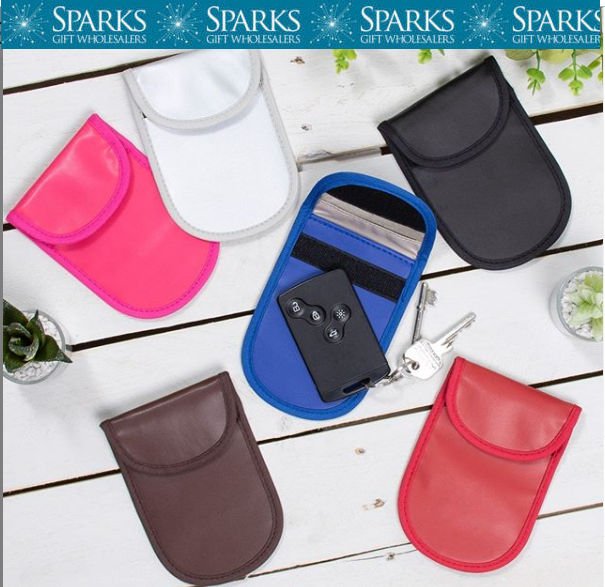 SparksGifts1's tweet image. Sparks New pouches now in stock -The inner case is lined with a specially manufactured RPF material that blocks any incoming or outgoing RFID signals bit.ly/2X28193  #antitheftbag #clone #keypouch #devices #wholesalegifts #repost #giftsforhim #newdesign #antitheft