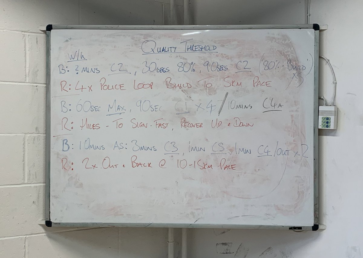 Yesterday’s brick session was a 1 hour short, sharp and very warm session. Legs haven’t felt that beasted in a while! Good fun though 😀

@HartreeJetsTri #triathlon #training #brick #shutuplegs