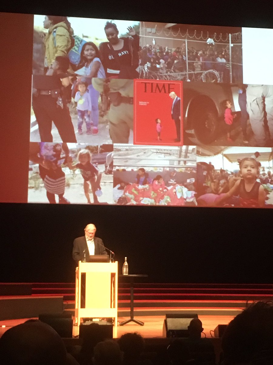 Laura_Van_Raemd's tweet photo. Prof. Douglas S. Massey on the #policymismatch of #criminalising #innocent people #inrefuge : "It's NOT a #RefugeeCrisis , it's a #humanrights crisis" #imiscoe2019 @IMISCOE @Refugees https://t.co/BvVlB2LTPc