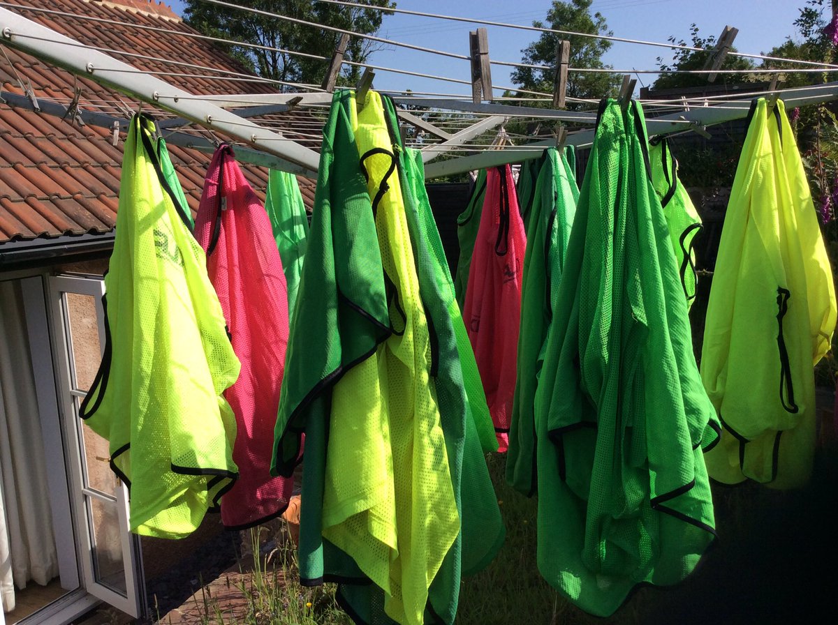 Suns out, joys of being a coaching. #washingbibs.