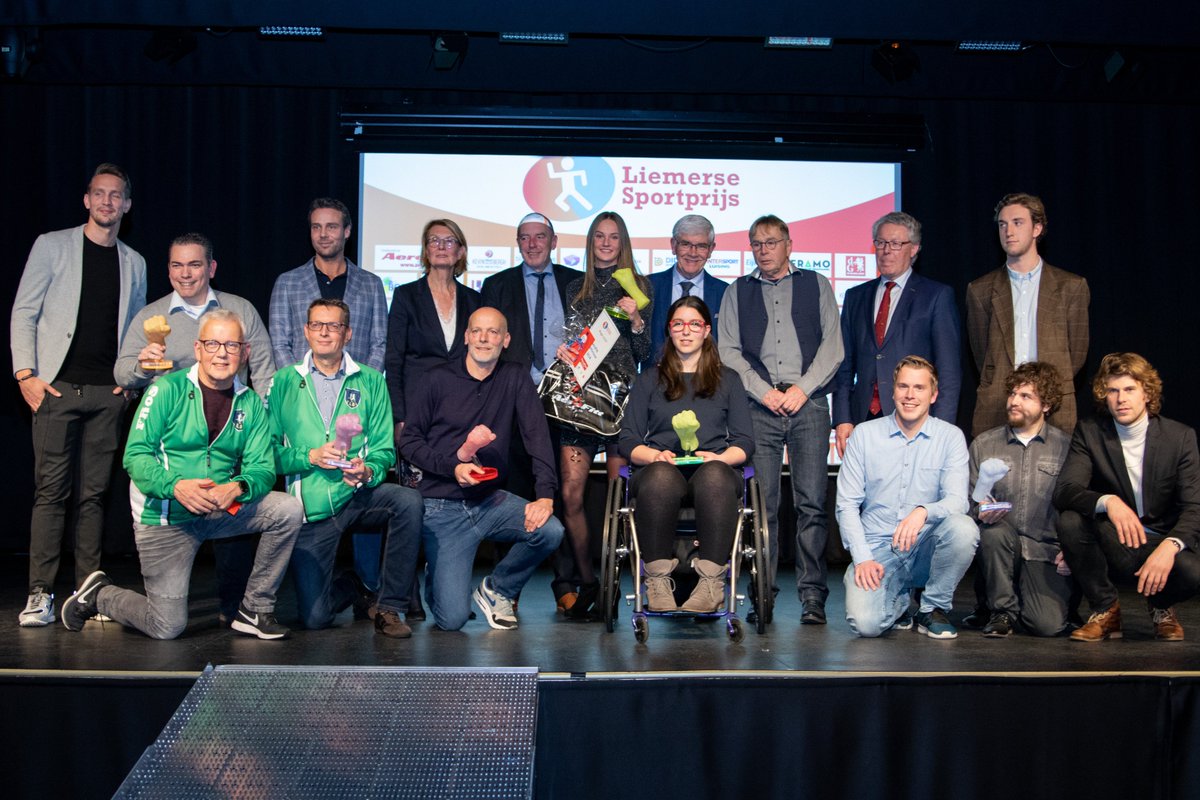 Sportprijs De Liemers gaat op herhaling! 

Noteer alvast donderdag 12 december 2019. Iedereen mag straks weer nomineren. Volg dus alle prestaties van de Liemerse sporters. Ook dit keer is de organisatie  in handen van DLHG en de Liemerse gemeenten en m.m.v. De Gelderlander!