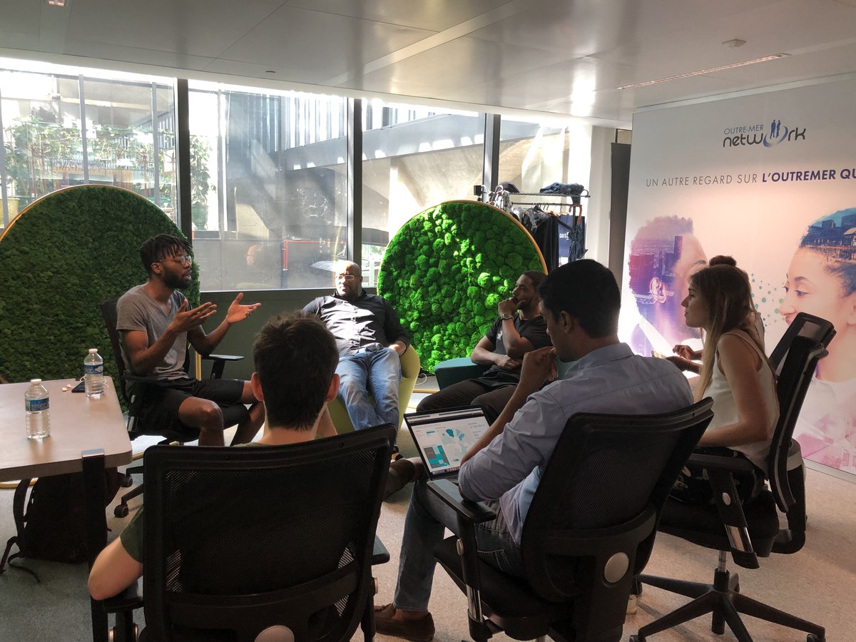 mer_dfi's tweet image. 👉🏽Actuellement, au spot @outremernetwork, Dikom BAKANG-TONJE co-fondateur et CEO @DearMuesli partage son #expérience avec nos start-up. #innovation #osonsloutremer