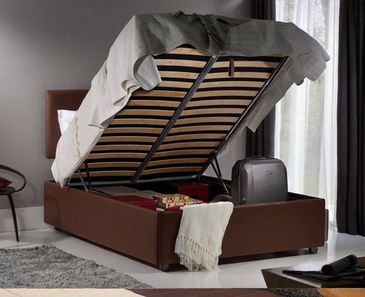 Furl_Home's tweet photo. Leather #beds, many people love them. We've been offering #leather as an option for 12 years. We chose our leather for that reason, some #leathers are a little too 'precious' in that they mark to easily, our leather range is designed for modern living, it does not age.

#Bedroom https://t.co/VHvTcE2Hg0