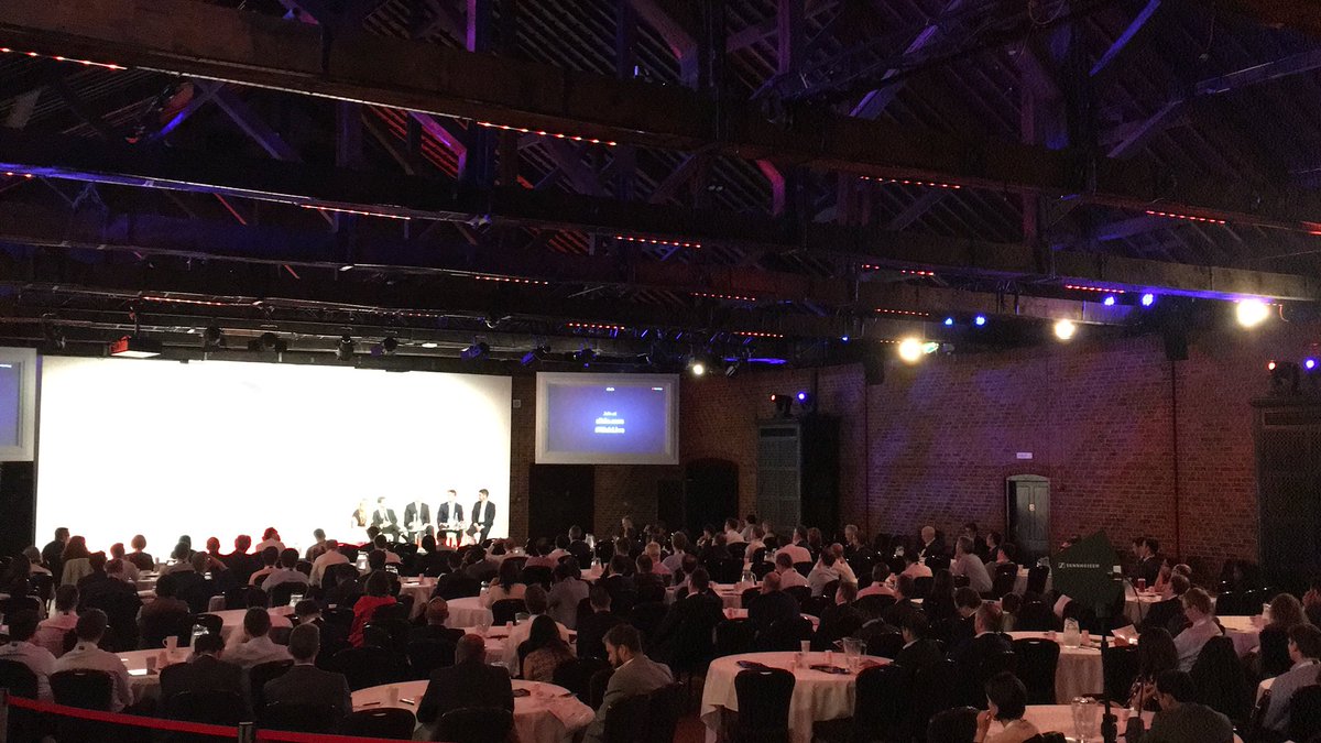 RiskDotNet's tweet photo. #RiskLive 2019 gets off to a flying start following a keynote address from David Hudson @jpmorgan on the #frontoffice of the future. https://t.co/4CtpPSQQwz
