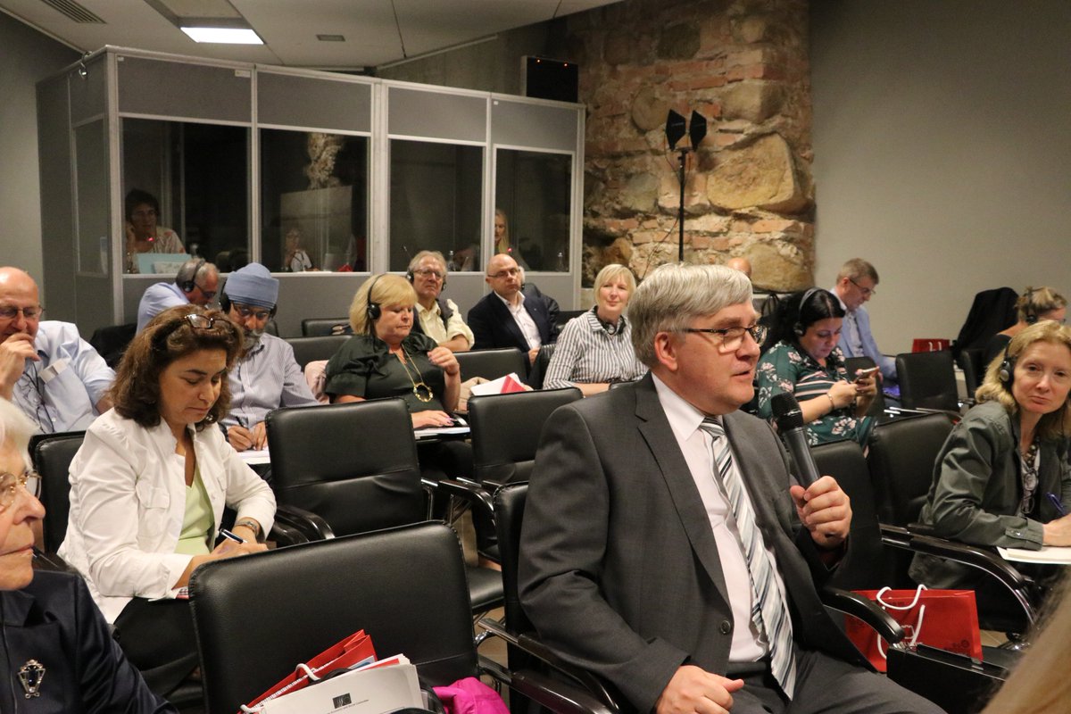 CSOGroupEESC's tweet photo. 🗣️What about the context behind #euelection2019 & results ?
@DiversEESC Members in 🇱🇹on
🗳️Turnout
🤝Best practices & keeping on mobilization efforts
🧐Exit polls & challenges with overlapping elections
🚧 Breaking down the barriers & disability rights https://t.co/A9q1A2nkQ0