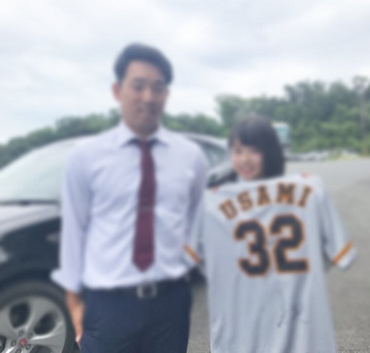gfcd080818's tweet photo. ジャイアンツファンからいつの間にか
宇佐見さんを1個人として
応援するようになってた

何年も前に誕生日にプレゼントした
ネクタイピンなのに今日もつけて
頂いていて本当にいい人なんだなと
改めて思いました😌

北海道まで応援しに行きますって
しっかり伝えられました

これからも変わらず応援◎ https://t.co/PsmkdKIdWG