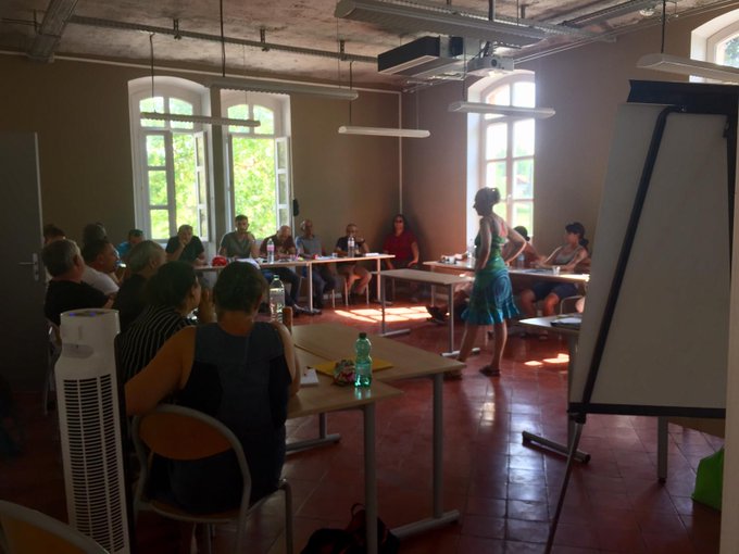 La canicule en PACA... même pas peur ! Les encadrants techniques des structures d'insertion en formation !
Co-organisés avec <a href="/CHANTIERecole/">CHANTIER école</a> 
#chantierecolepaca et la FEI @lesieipaca. Avec le soutien de la Dirrecte PACA. 
#IAE 
#ESS 
#insertion 
#formation
#Emplois