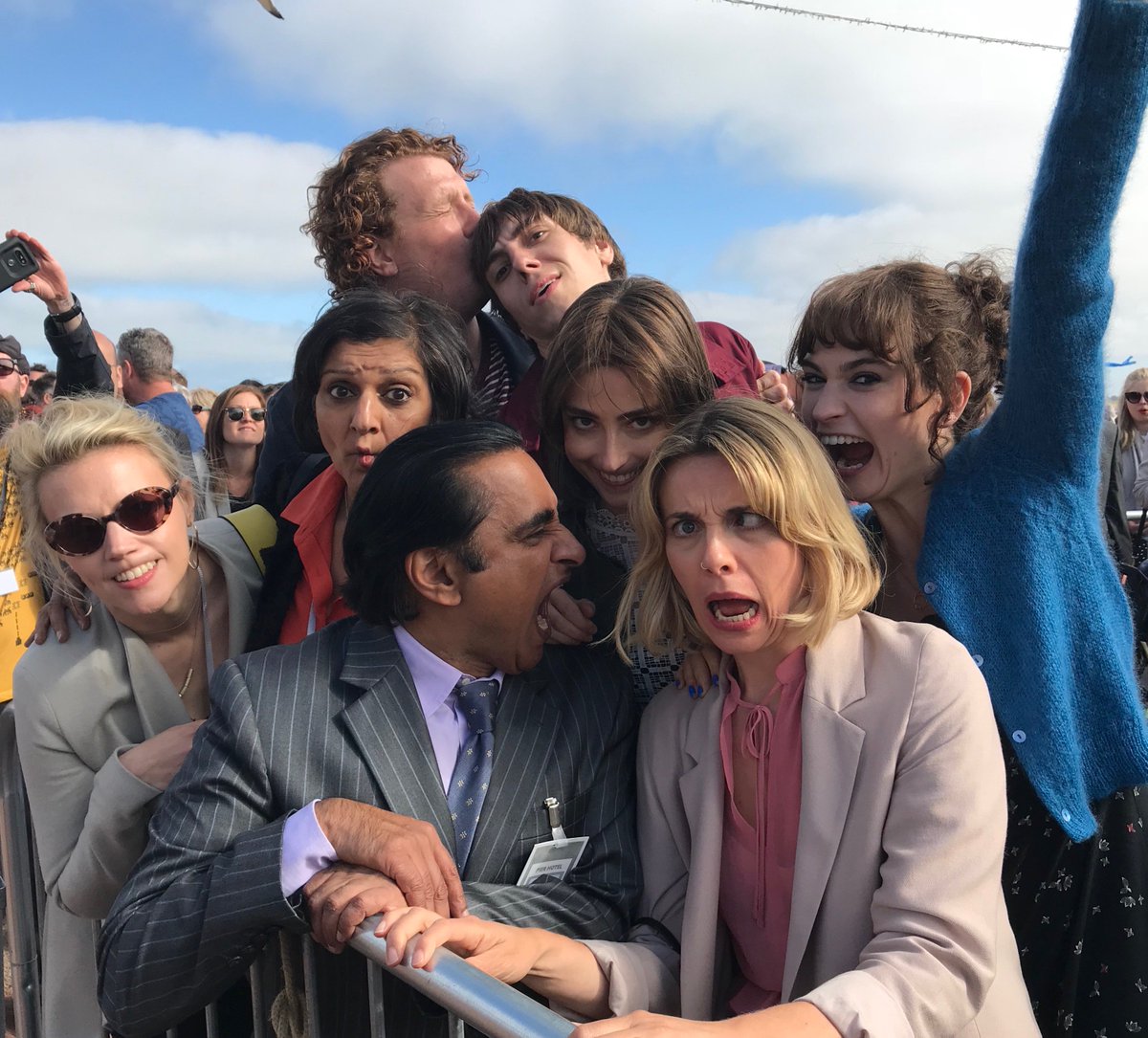 TVSanjeev's tweet photo. Hey! @yesterdaymovie opens TOMORROW! #tbt 1 year ago today, the lovely cast (@HimeshJPatel & @FryJoel were on a roof) showed how we really felt about each other #KateMcKinnon #lilyjames @soafdimartino #HarryMichell @AlexjcArnold92 #ElliseChappell & birthday gal @MeeraSyal https://t.co/IW1UMdHfDX