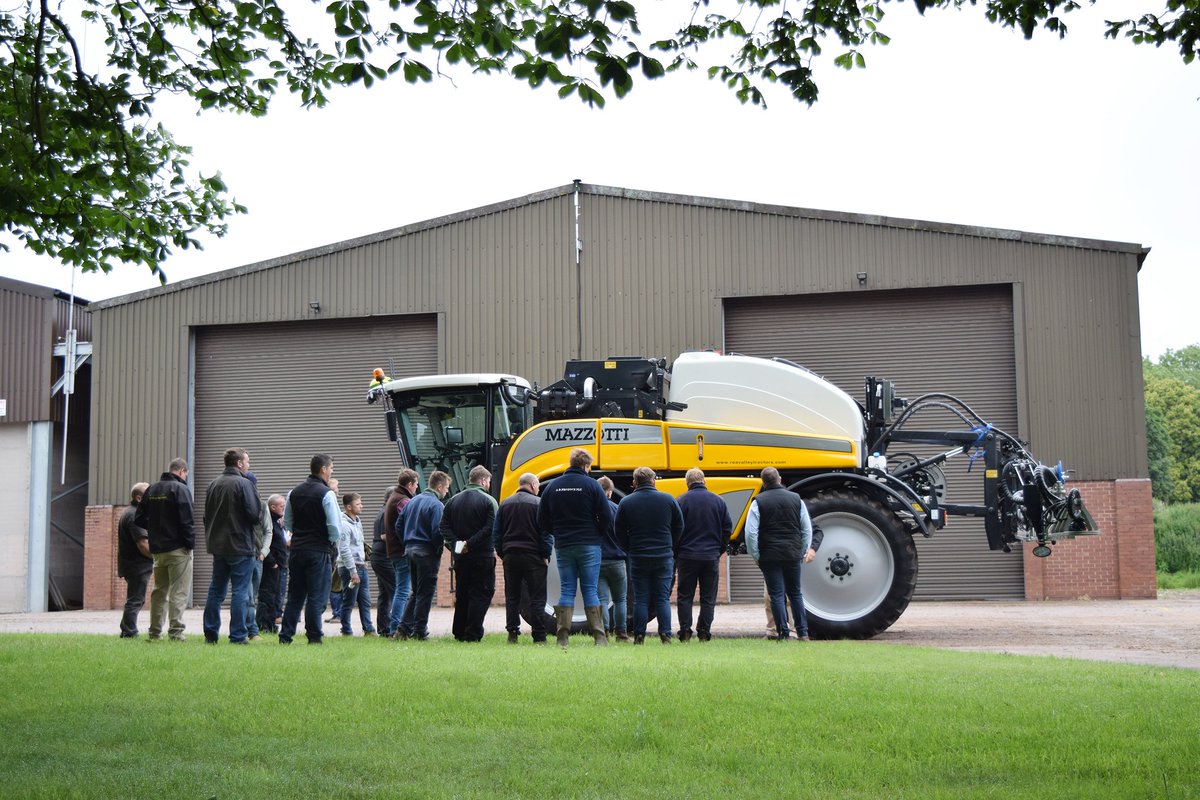 RVTractors's tweet photo. Join us at our Shrewsbury Depot (SY4 4RR) this evening starting at 6pm for the Launch Event of the NEW Mazzotti Self-propelled Sprayers. NRoSO points and refreshments will be available.
#JohnDeereCropCareYourCropOurMission #RVTPrecision #JohnDeere #Mazzotti https://t.co/LIFMqRxGx7