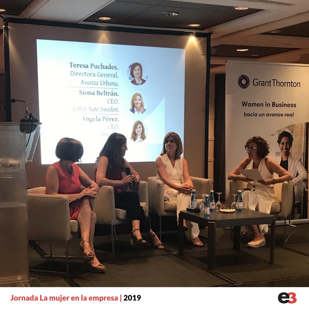 Economia_3's tweet photo. Empieza el Panel de empresas con Teresa Puchades @avanzaurbana, Siona Beltrán Directora general @autosweden y Angela Pérez CEO @ImegenTw en la 'Joranda Empresarial: La mujer en la empresa' #economia3MujeryEmpresa #economia3Women
#mujeresypuestosdirectivos #avancereal https://t.co/6UPVml6B3l