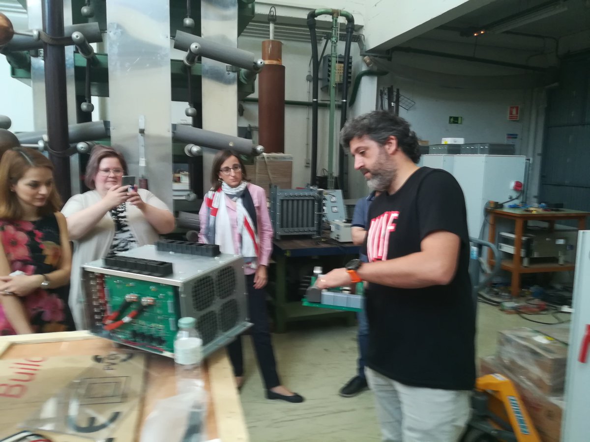 rgallartf's tweet photo. .@CITCEA mostra el progrés del PED que serà integrat a la xarxa del pilot català del projecte @RESOLVD_EU liderat per @eXiT_UdG. Utlitzarà dos tipus de bateries Ió-Li i Plom amb BMS de @WattiusBattery https://t.co/N8WQA40Ege