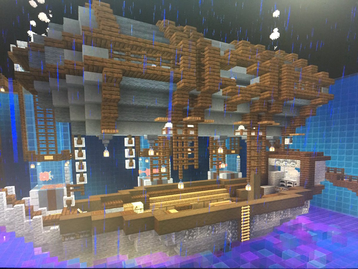 みあ マイクラ Auf Twitter 中の飛行艇の上の部分にネザーゲートがあります 下の内装は職業ブロックを装飾にいっぱい使ってみたよ 船の下はガラスなのでゆくゆくはなにか見える海の底を作るつもりです マイクラ Minecraft 海底神殿リフォーム ガーディアン