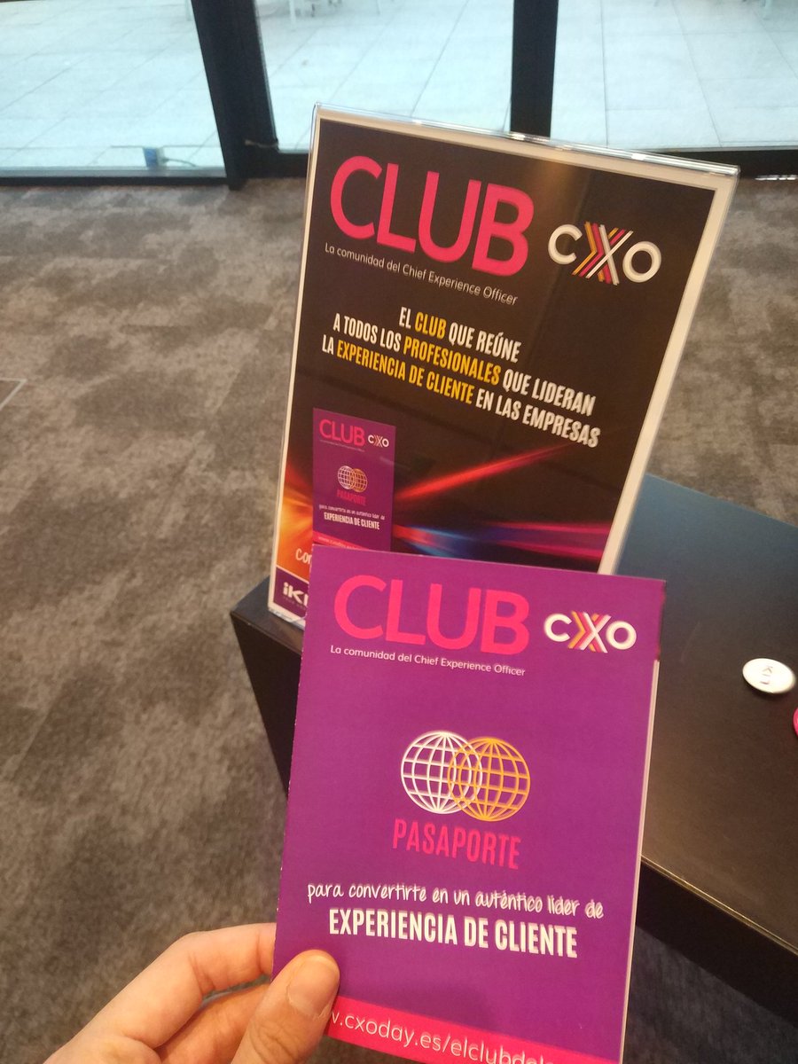 iKN_Spain's tweet photo. ¡No olvides pasar por el mostrador del #ClubdelCXO y recoger tu pasaporte! Hemos creado el primer club creado para los líderes de experiencia de cliente ¡Únete! #CXODay #customerexperience #omnichannel #customerjourney https://t.co/u2owoMbJuK