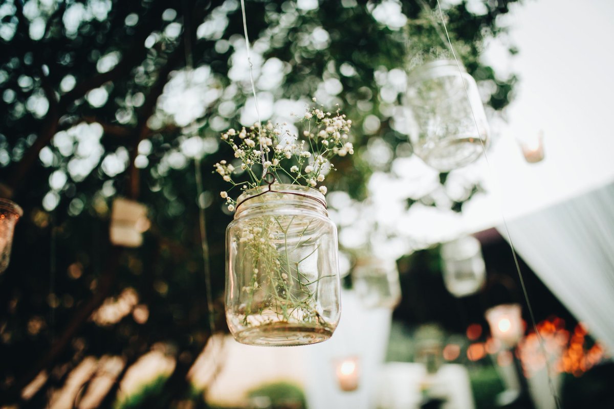 bugs_designbug's tweet image. In ancient mayan mythology,  flowers symbolized a new life,  A new beginning. We&apos;ve got the perfect floral arrangements and aesthetic ornamentals to grace your new beginning, your new life!

#weddings #weddingplanner #weddingplanning #engagement #engagementdecoration #floraldecor