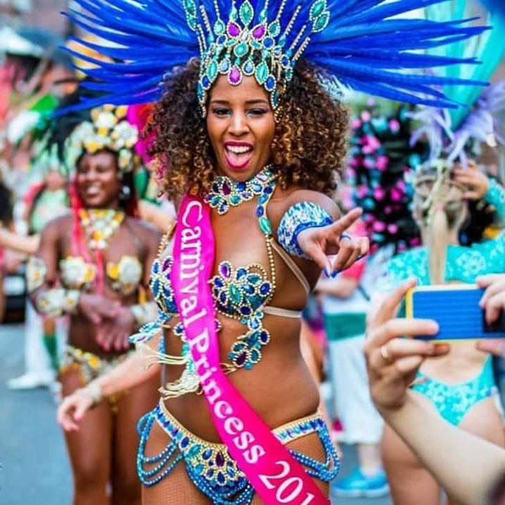 There's new #samba royalty @paraisosamba in #London and their new Princess 2019 is none other than our #Brazilica first Princess 2017, Maxine-Laurie! Congratulations! See u at the Brazilica #parade! 🇧🇷🥁🎶👑💃
SAT 13 JULY 8pm 
#Brazilica2019 Samba #Carnival 
Liverpool City Centre