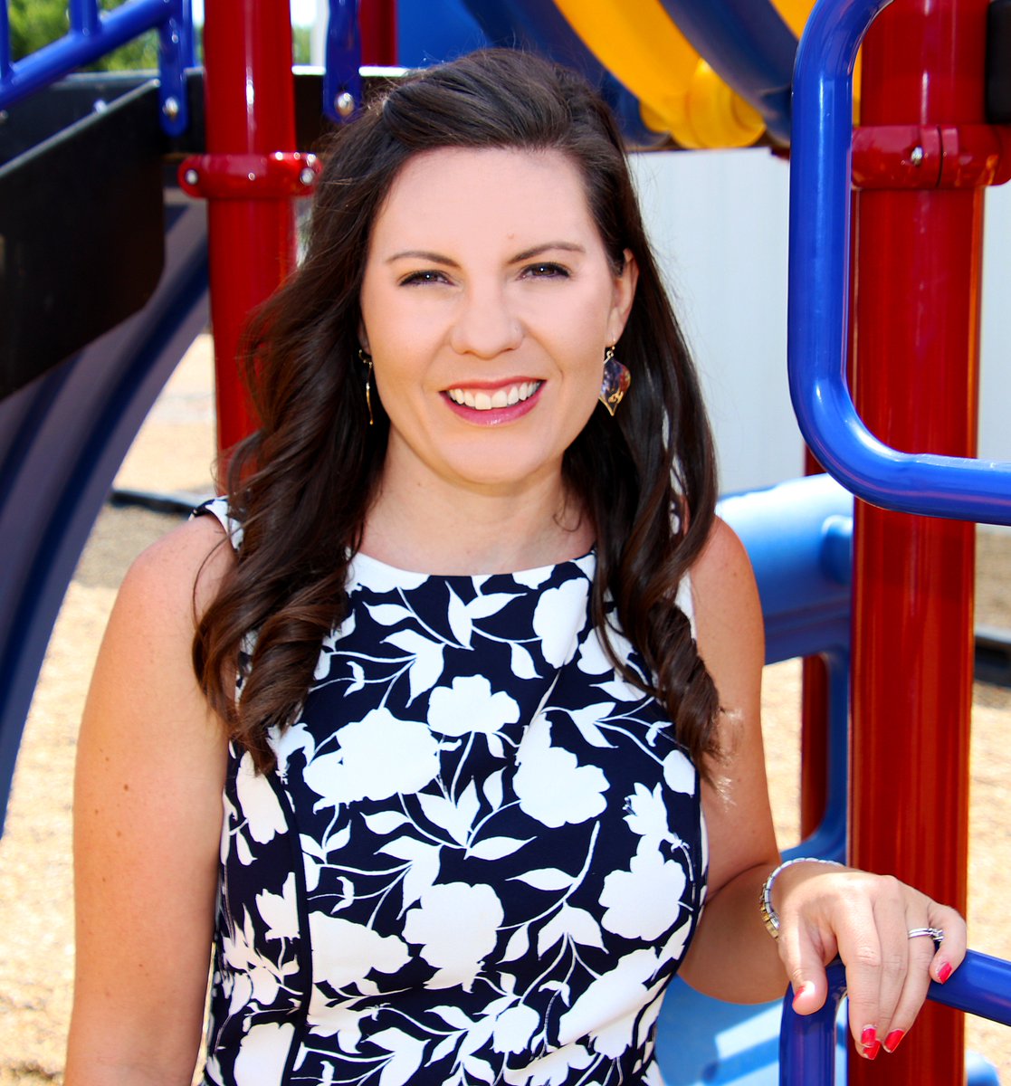 cabotsd's tweet image. @NorthsideNs welcomes Haley Beavert as the new principal for the 2019-2020 school year! Mrs. Beavert was previously the Asst. Principal at Stagecoach. She joins Asst. Principal/Instructional Facilitator Miriam Berryhill. (FYI: Suzie Kelley is now the principal at CMSN).