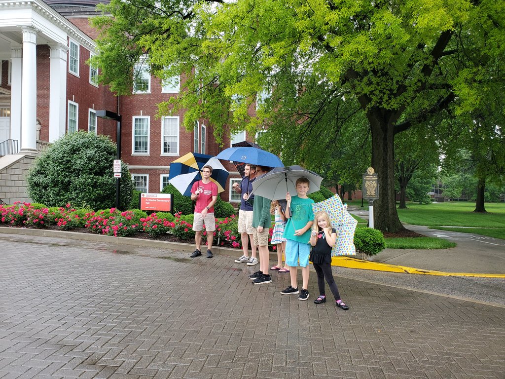 Finding4Corners's tweet photo. Took a wet tour of the University of Louisville with our nephew! Go Cardinals!

#4K4C #explorelife

🎞Follow us on YouTube! 🎞

#fulltimerv #fulltimetravel #fulltimervfamily #rv #rvlife #rvliving #lifeontheroad #traveler #travelphotography #youtubefamily #samsunggalaxy https://t.co/XAwhLefBLU