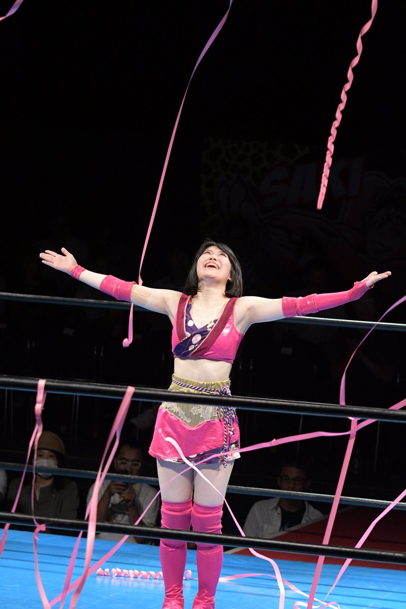 SuperLight977's tweet image. 2019.06.27
#ACT41
#AWG
#アクトレスガールズ
#紙テープ

第3試合
#SAKI 選手 vs #谷もも 選手