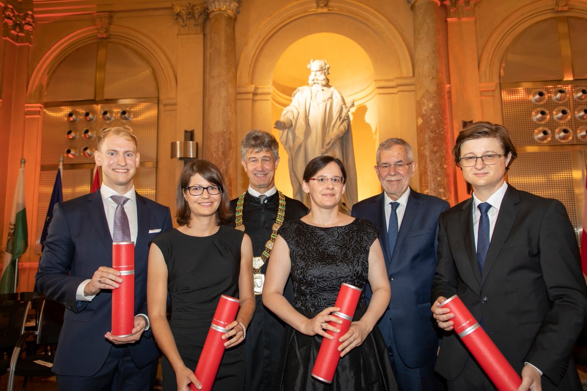 Today Anna Eibel, @MariaEichlseder, @PPessl and Robert Triebl were honoured by the Federal President Alexander <a href="/vanderbellen/">Alexander Van der Bellen</a> for outstanding achievements during their entire school and university years. Eibel and Eichlseder are the first two women...